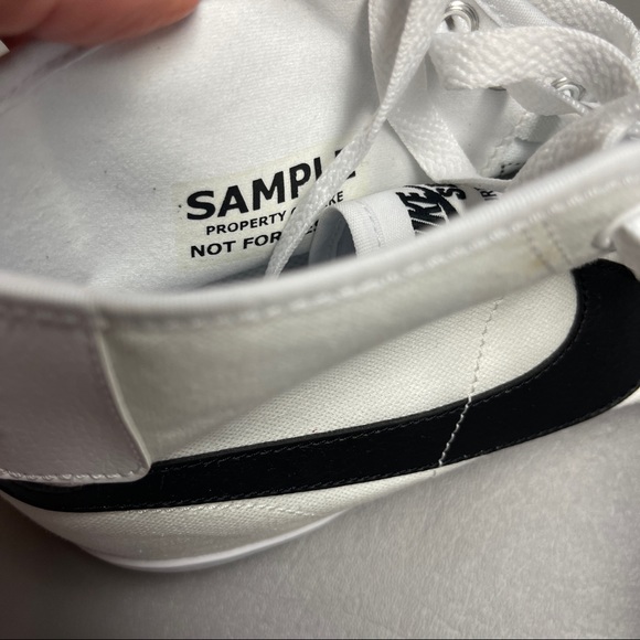 Nike Mens SB Blazer Court Mid White Blk Skateboarding SAMPLE Shoes DC8901 Sz 9 - Picture 6 of 8